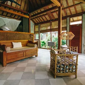 Zin Berawa & **** Canggu