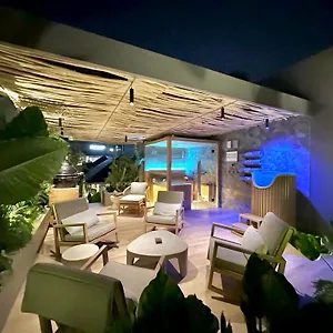 Sin Nombre Bali - Sauna, Ice Bath & Roof Terrace **** Canggu